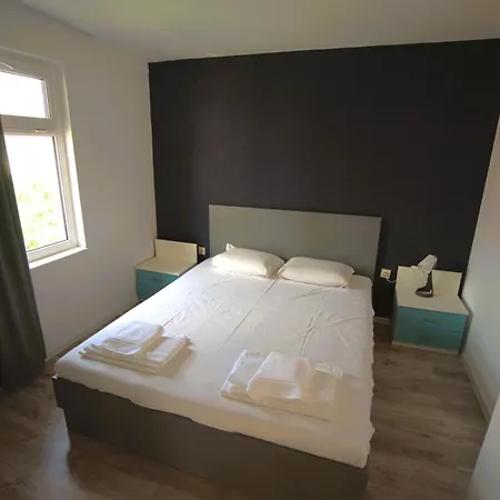 Emona 5 Floor 4 布尔加斯