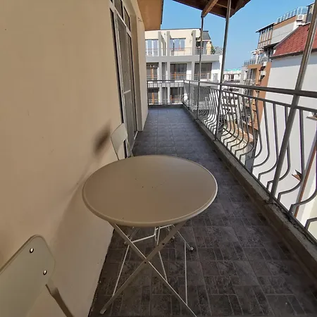 Emona 5 Floor 4 Διαμέρισμα *